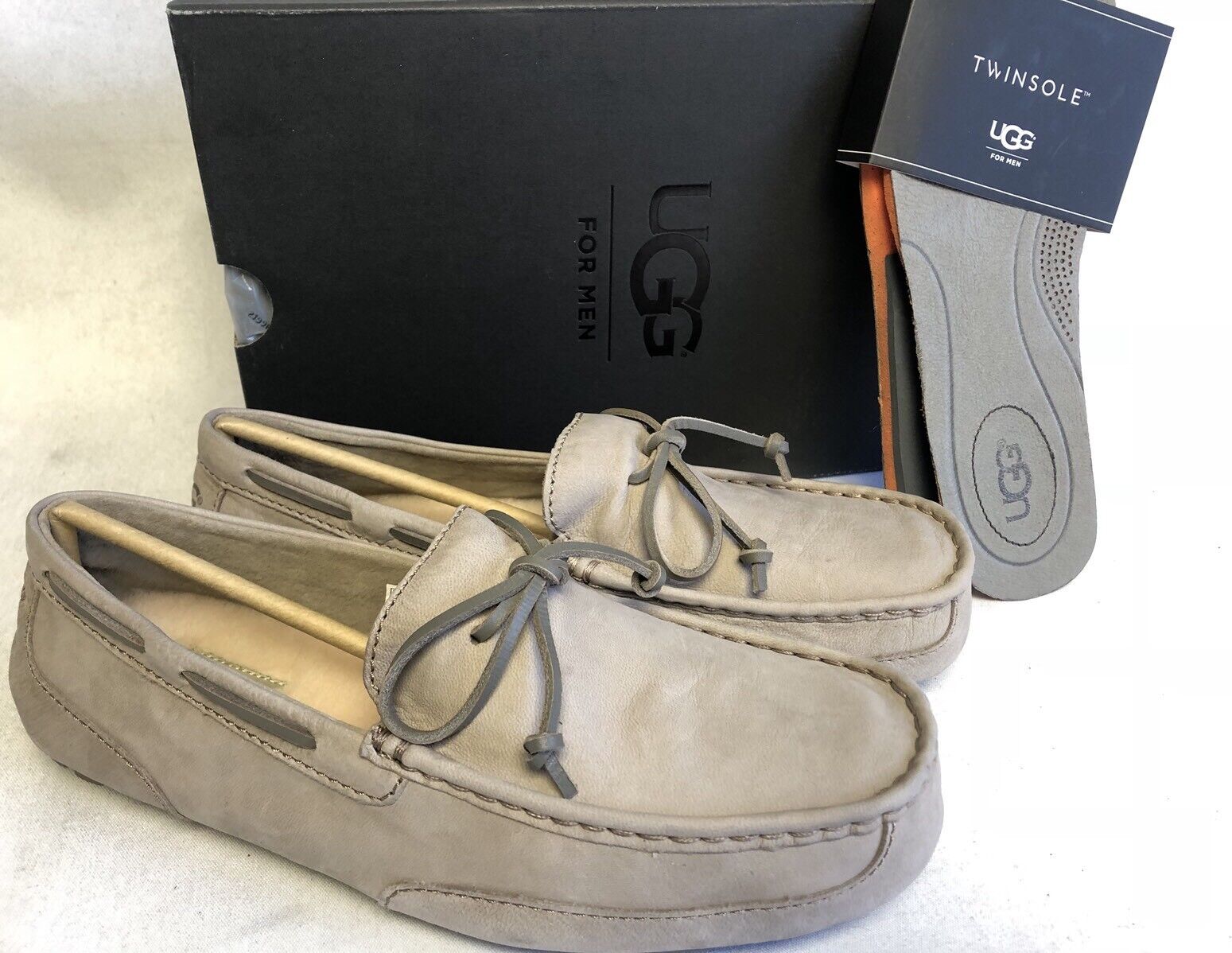 New UGG Australia Chester Metal Gray Leather Moccasins Loafers 