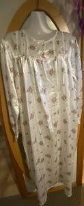 Womens Size 12-14 Nightie Floral Satin Look~Lace Frill~Pearl Button Detail~NEW - Picture 1 of 15