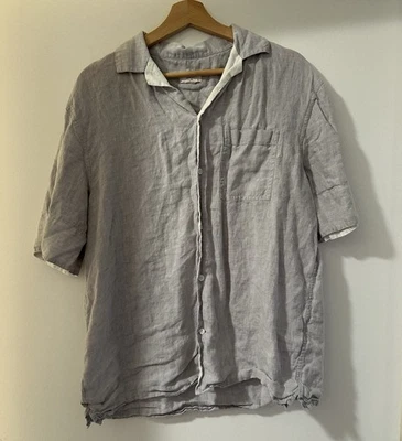 Club Monaco Men’s Camp Collar Slim Fit Sz L Short Sleeve Button Down Grey Linen - Image 1 of 4