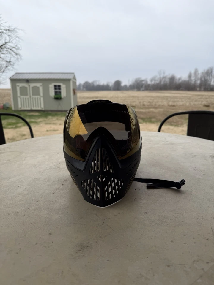 Máscara de paintball Dye I4 con lente de espejo dorado Foto 1 de 4