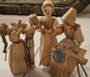 Vintage Corn Husk Dolls, Czechoslovakia Folk Art Woman and Children - Picture 1 of 11