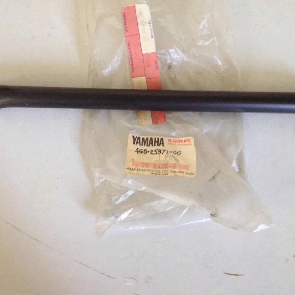 BARRA DE TENSIÓN YAMAHA XJ550 XS400 YX600 RADIAN 1981-1987 4G0-25371-00 NUEVA Foto 1 de 1