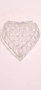Vintage Card Suite Heart Shaped Ashtray Crystal Glass - Picture 1 of 3