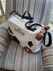 Maleta Trunki Frieda the Cow Ride On con llave y polea USADA signos de desgaste. - Imagen 1 de 7