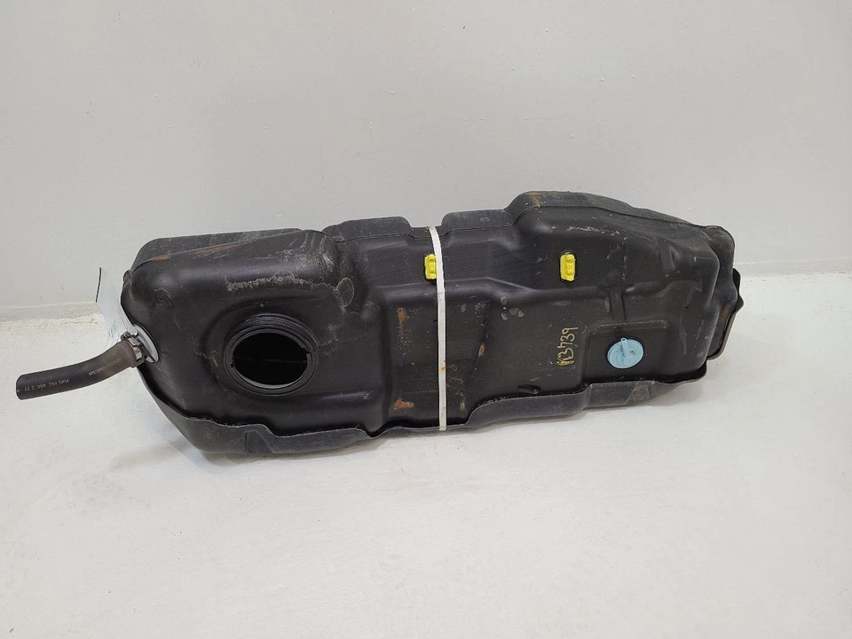 2002-2003 FORD EXPLORER Fuel Tank 2 Door Sport Package 16 Gal  3L2Z9002DA      - Изображение 1 из 4