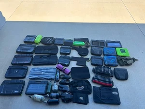 Lotto paintball - custodie, serbatoi, borse, tramogge e altro - Foto 1 di 10