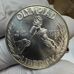1988-D $1 United States Olympic Coin - Denver Uncirculated 90% Silver w/COA Case - Picture 1 of 17