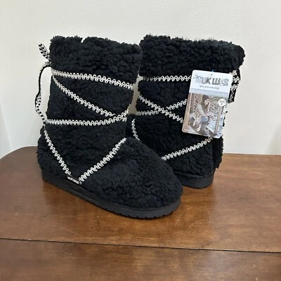 Muk Luks Sherpa Warm Black Knit Boots Shoes Comfy Warm Water Resistant 9 NEW - Image 1 of 4