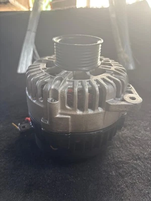 Alternador NISSAN PATHFINDER 10 11 12 Foto 1 de 4