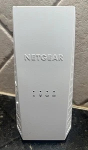 Netgear AC1900 Dwuzakresowy przedłużacz zasięgu Wi-Fi Mesh Model: EX6400V3 - Zdjęcie 1 z 4
