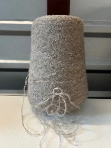 SOFT Cone Spool Peruvian Baby Alpaca Boucle Yarn w/Nylon 1lb 6oz 644gr 9005 B - Picture 1 of 4