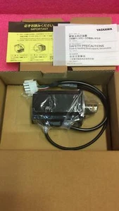 Yaskawa Servomotor SGMAH-02AAF41 - Bild 1 von 2