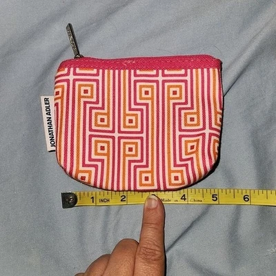 Mini bolso cosmético rosa Jonathan Adler con cremallera Foto 1 de 4