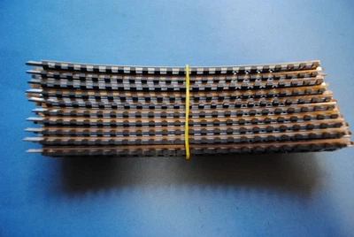 Trix-Express     10  Stück  gebogene Gleise  Radius  1     Nr.  34312  sehr gut - Bild 1 von 3