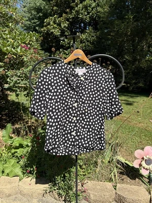 Blusa retro abotonada vintage años 50 blanca y negra hecha en EE. UU. Foto 1 de 4