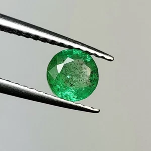 0,56 quilates - Esmeralda natural de Zambia bonita gema verde brillo forma redonda - 5236 - Imagen 1 de 2