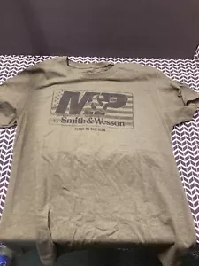 Smith & Wesson M & P T shirt Mens Medium green - Picture 1 of 3