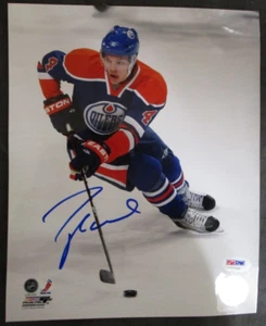 TAYLOR HALL EDMONTON OILERS SIGNED 8x10 PHOTO PSA/DNA STICKER V53369 - Picture 1 of 1