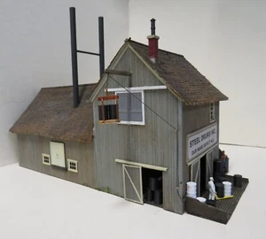 STEEL DRUMS INC. CAMPBELL. BUILT. WEATHERED. WOOD. DETAILED. UNIQUE! NICE! HO - Picture 1 of 4