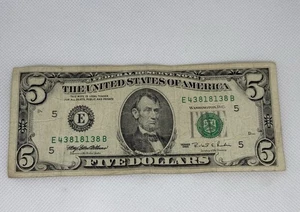 1995 $5 Bill - Picture 1 of 6