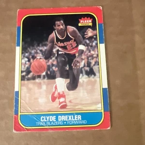1986 86 Fleer Basketball Card Clyde Drexler #26 Rookie Card RC riempimento basso grado - Foto 1 di 8