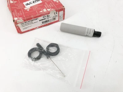 Nuevo sensor de proximidad capacitivo Carlo Gavazzi CA18CAF08PAM1 10-40VDC Foto 1 de 4