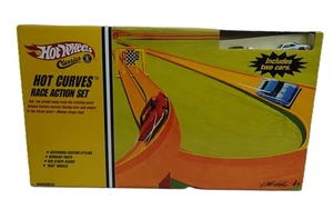 2006 Hot Wheels Classics Hot Curves Race Action Set Die-Cast Cars Playset J6654 - Picture 1 of 21