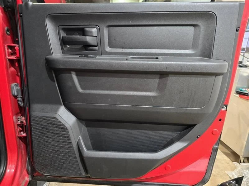 Panel de moldura de puerta de pasajero trasero compatible con RAM 1500 593471 2011 Foto 1 de 4