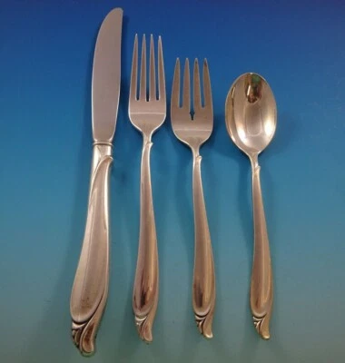 Belleza esculpida por International plata esterlina tamaño regular ajuste(s) de lugar Foto 1 de 4