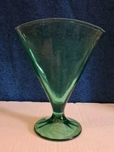 Vintage Art Deco Green Glass Fan Vase 8" - Picture 1 of 7