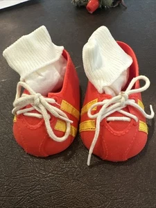 Vintage Cabbage Patch Kids Doll Red With Yellow Tie Replacement Shoes & Socks - Picture 1 of 6