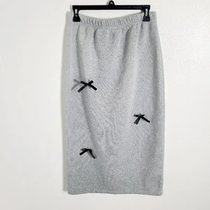 Dazy grauer Fleece Maxirock mit schwarzen Schleifenakzenten, Größe L - Bild 1 von 6