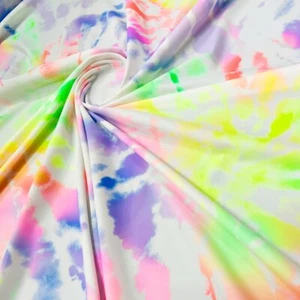 Stretch farbige Wolken Druck Stoff Spandex 60" breit Meterware für Bademode - Bild 1 von 6