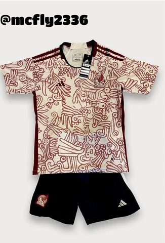 Kids Mexico Soccer Away Stadium 2022 World Cup Jersey Size 12/14 Cover
