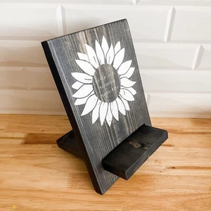 Cookbook / Tablet Stand - Picture 1 of 5