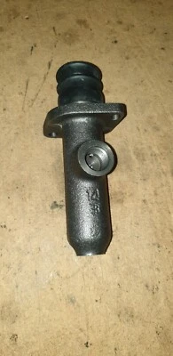 Fiat Balilla 508 Brake Pump - Image 1 of 4