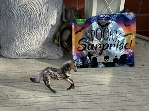 Breyer Spooky Surprise Series 5 Nevermore #712455 (2) - Picture 1 of 5