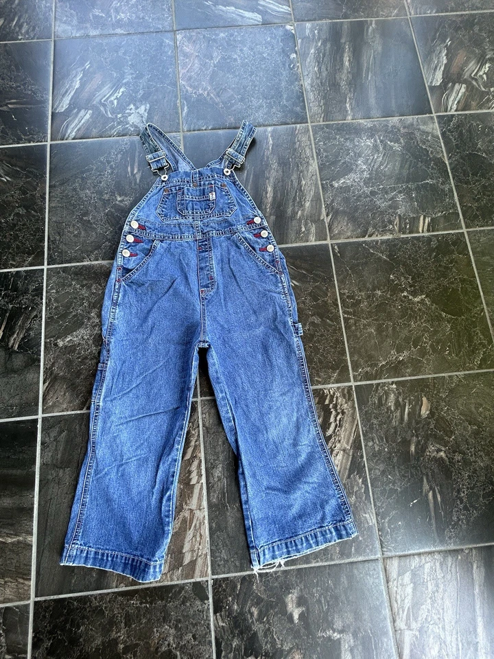 Mono vaquero Guess Jeans vintage años 90 niños talla 5 Foto 1 de 4