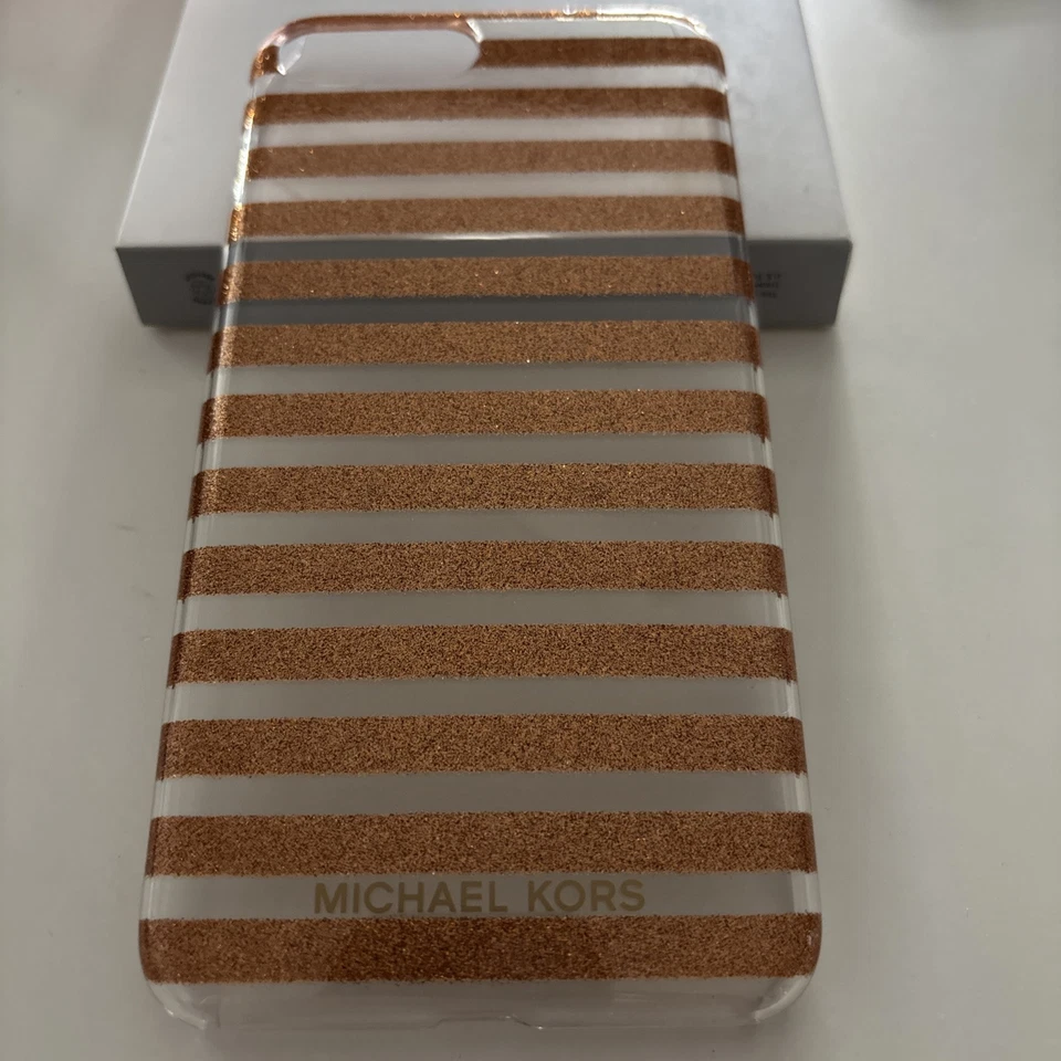 Michael Kors iPhone 7/8 Plus Estuche Rígido Dorado Brillante Sin Caja   Foto 1 de 3