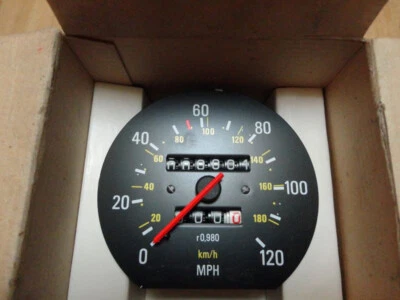 Новый из старых запасов новый спидометр NLA 1981-1985 Volvo 242 244 120 миль/ч - Изображение 1 из 4