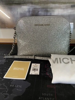 Bandolera Michael Kors CINDY Lg Dome NUEVA CON ETIQUETAS Cuero Saffiano EQUIPAJE Plateada Foto 1 de 4