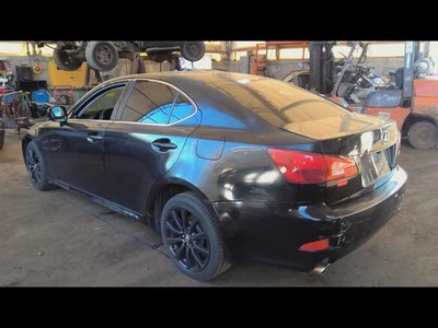 Passenger Caliper Rear Sedan Fits 06-13 LEXUS IS250 6573925 - Imagem 1 de 4