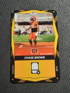 2025 UNO Elite Alt Jerseys Yellow #019 Chase Brown Cincinnati Bengals - Picture 1 of 2