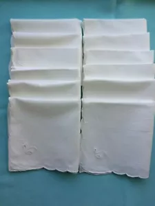 Set of 12 White Cotton Napkins Scalloped Edge Cut Out Leaf Design 10 3/4" - Picture 1 of 6