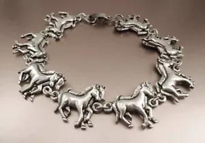 Adorable Horse Bracelet Antique Silver Plated bold look 7.5" - Picture 1 of 1