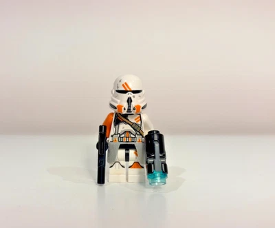 LEGO Star Wars 212th Airborne Trooper – sw0523 – Pistol + Stud Shooter - Image 1 of 4