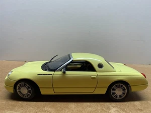 MAISTO FORD THUNDERBIRD 1/18 SANS BOITE B2 - Imagen 1 de 5