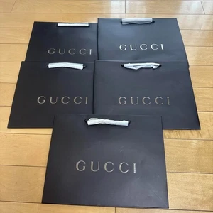 Bolsas de mano de regalo de papel vacías para compras Gucci 5 piezas negro mate 10,6" x 13,8" x 5,9" - Imagen 1 de 2