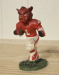 Arkansas Razorbacks Football Player Figurine 1 Hogs Vintage Running Sooie 3.5” - Picture 1 of 10
