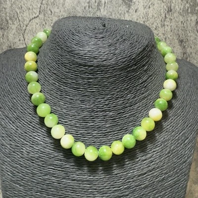 RETRO Green Bead Necklace Crackle Glass Round Collar 45cm Boho Pretty Statement - Image 1 of 4